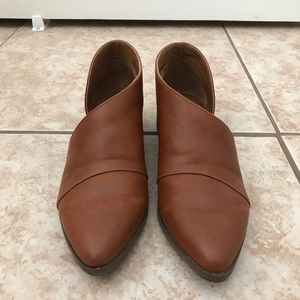 Target: Universal Thread “wenda” cur our bootie